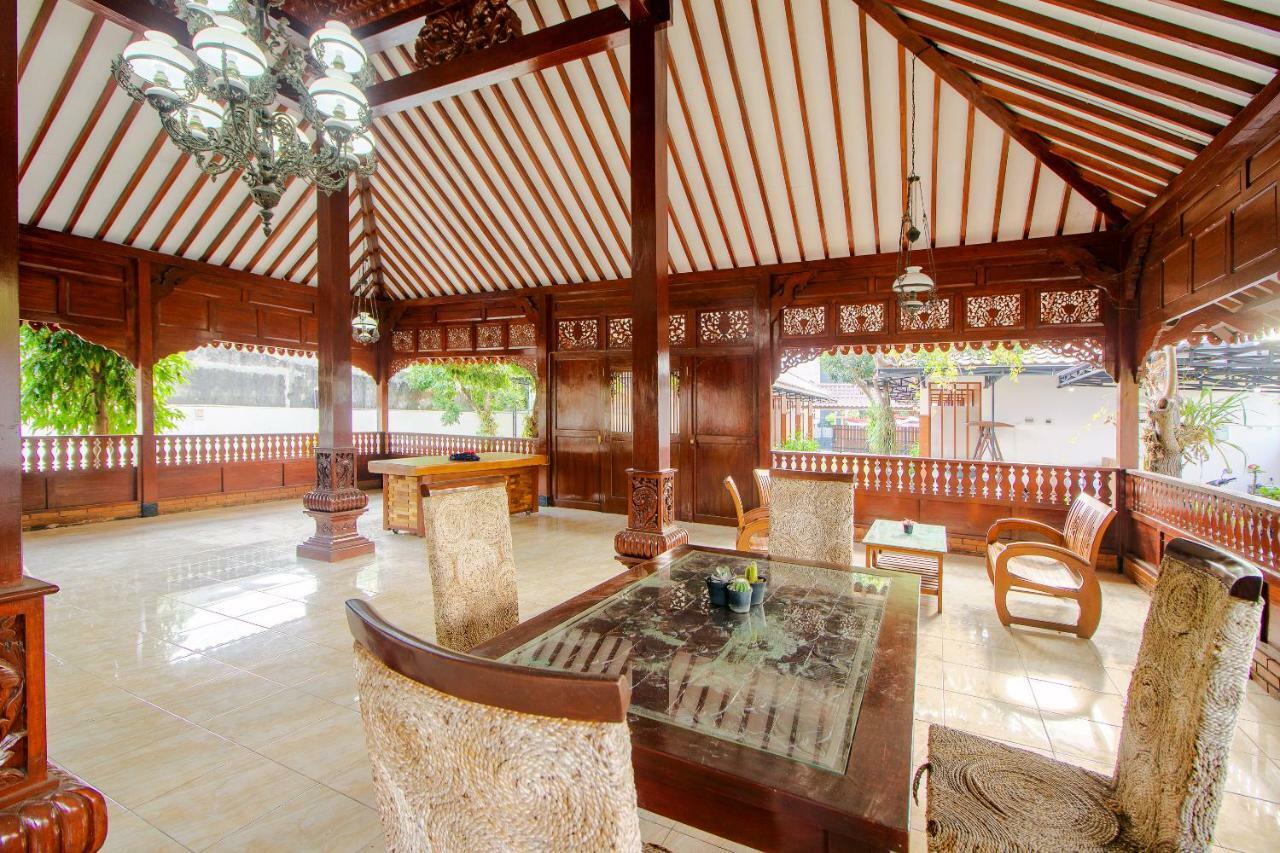 Oyo 1473 Omah Tentrem Syariah Melati Esterno foto