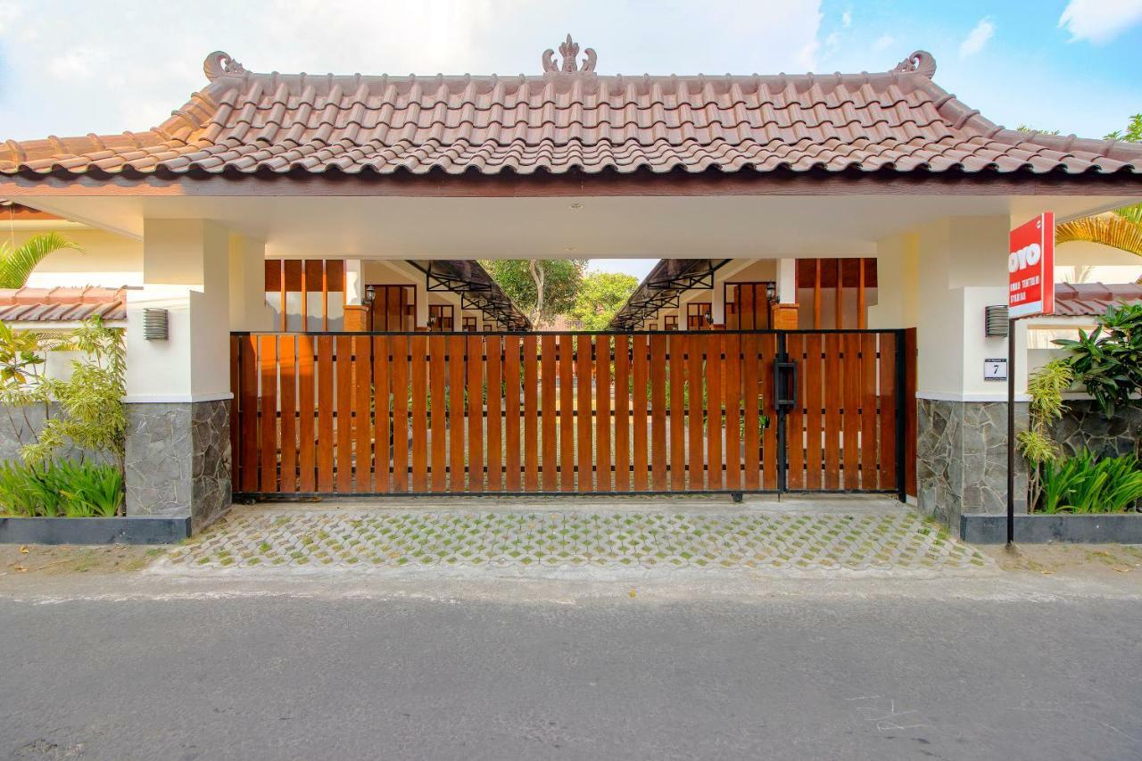 Oyo 1473 Omah Tentrem Syariah Melati Esterno foto