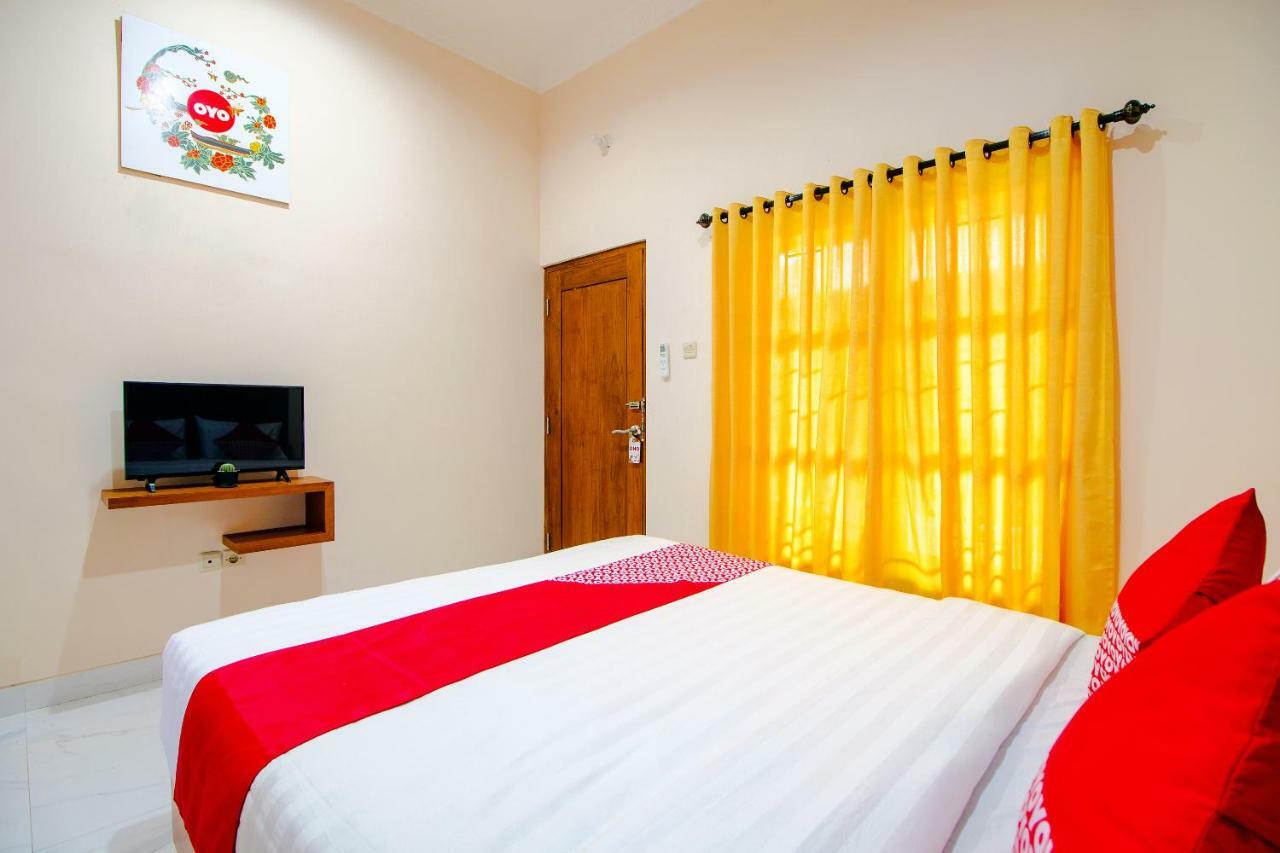 Oyo 1473 Omah Tentrem Syariah Melati Esterno foto